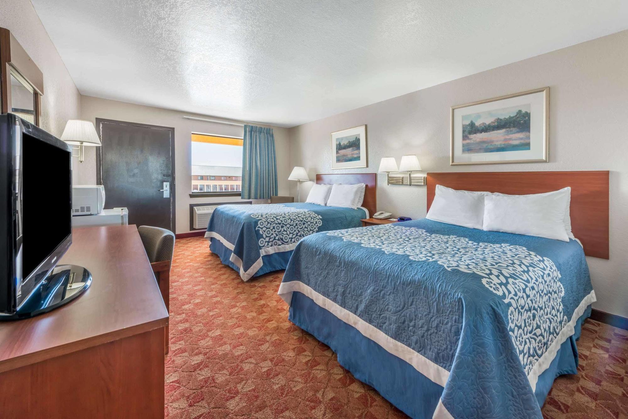 Days Inn By Wyndham Russell Esterno foto